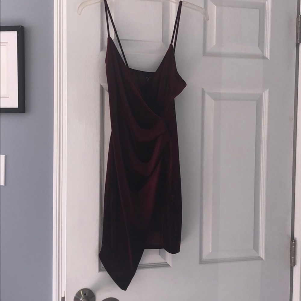 Windsor A-symmetrical body-com dress